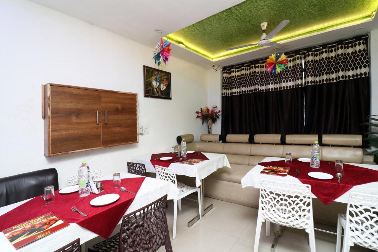 Oyo 24958 Hotel Dayal Belanganj Εξωτερικό φωτογραφία